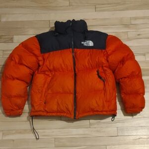 The North Face 700 Men's Red and Black Puffer Jacket